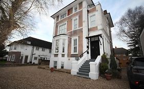 Great West Road Apartments Flat B